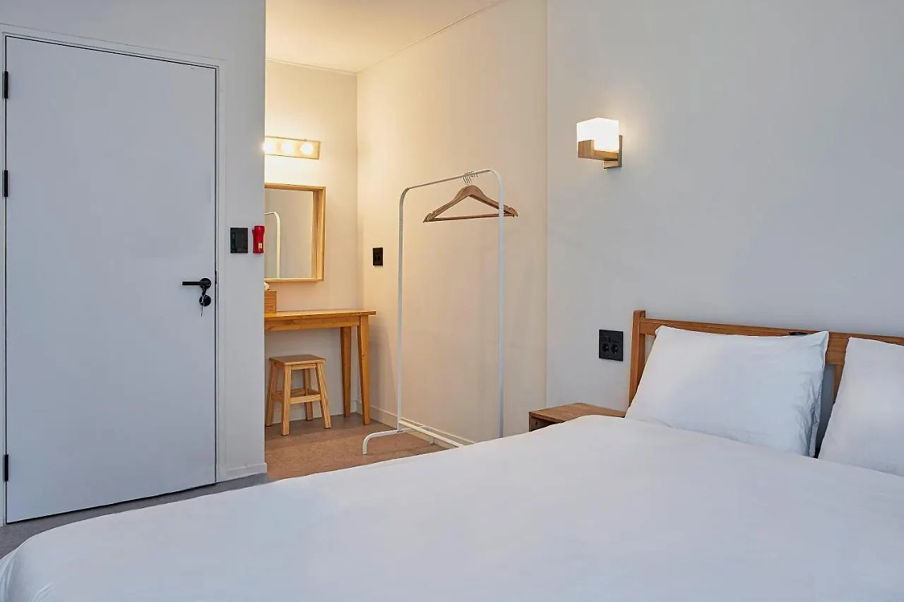 Butler:Lee Railpark-Female Only Hotel Seoul