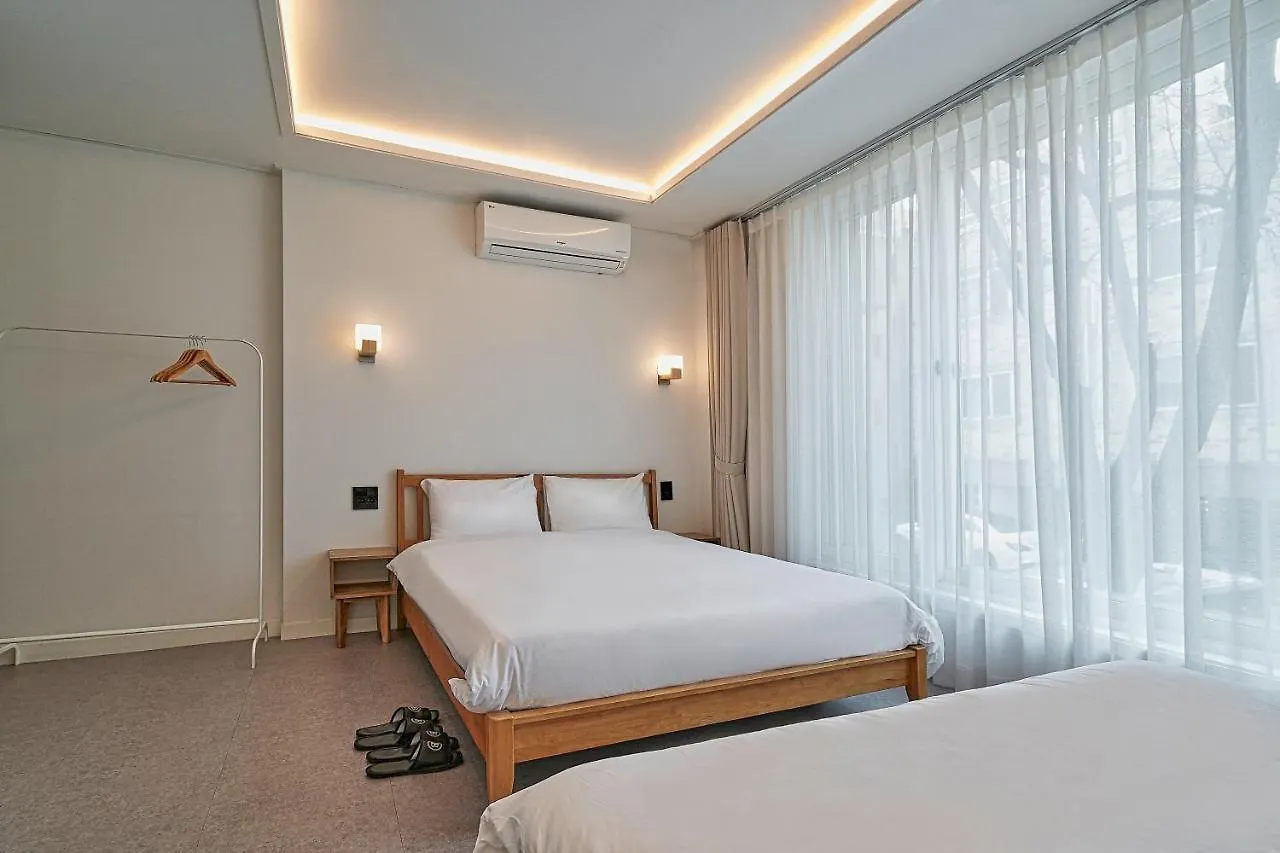 Guest house Butler:Lee Railpark-Female Only Hotel Seoul